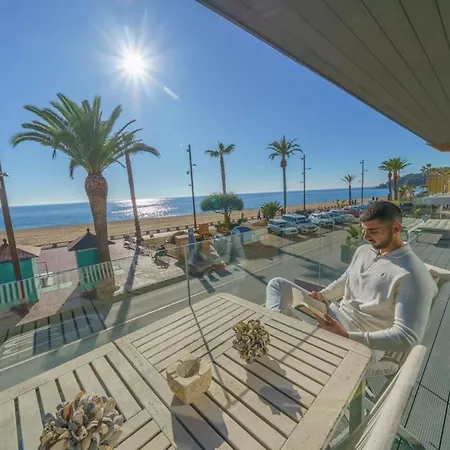 شقة Lloret Oceanfront Lux Experience - Vista Mar & Air Con يوريت دي مار