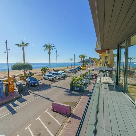 公寓 Lloret Oceanfront Lux Experience - Vista Mar & Air Con 滨海略雷特